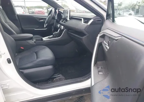 2021 Toyota Rav4 Xse z USA, uszkodzony, nr VIN 4T3E6RFV9MU058427